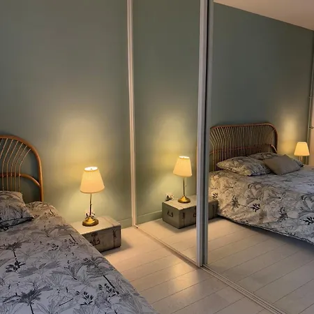 Beautiful And Spacious T4 With Garage, Great Location