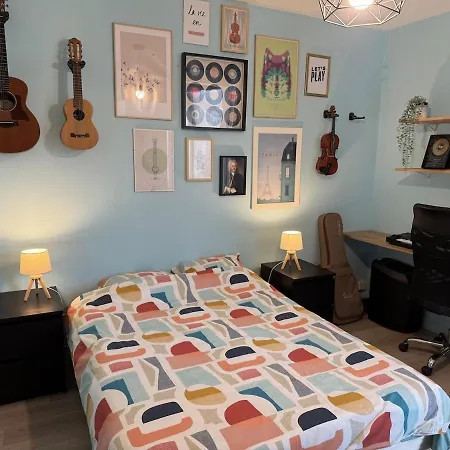 Beautiful And Spacious T4 With Garage, Great Location